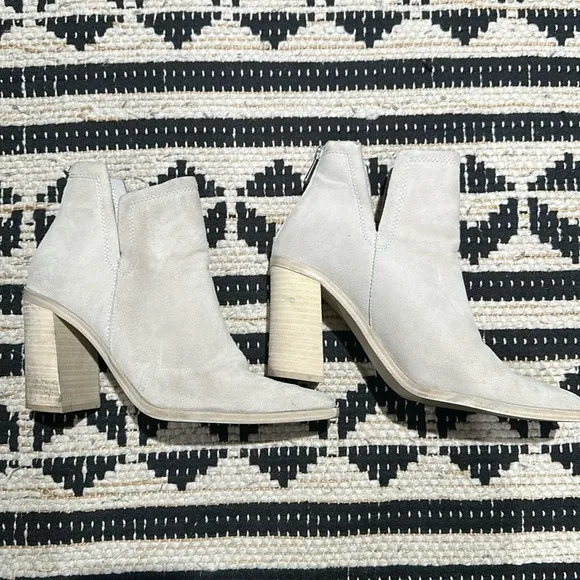 Steve Madden Shoes | Steve Madden Cornelia Bone Suede Boot