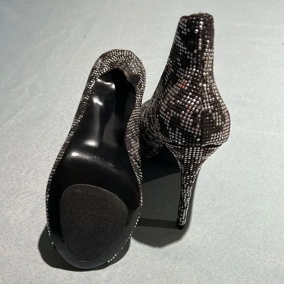 Steve Madden St. Lucia Black Monochrome Camouflage Gemstone Ankle Boots B51