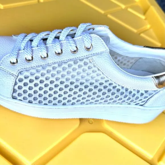 STEVEN By STEVE MADDEN NATURAL COMFORT “NAPAW” WHITE LEATHER &amp; MESH SNEAKERS