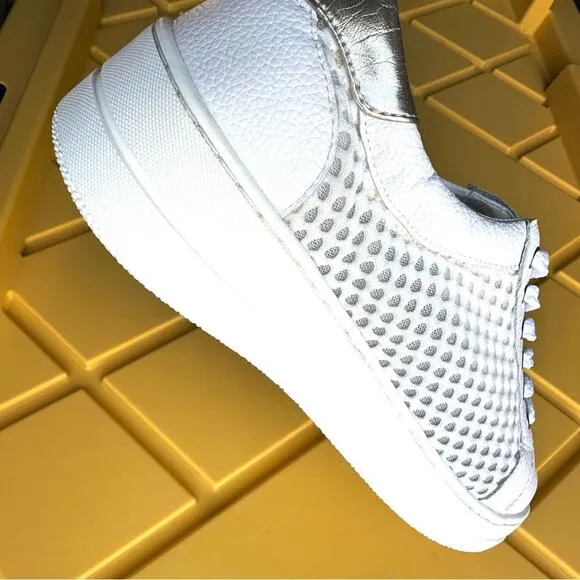 STEVEN By STEVE MADDEN NATURAL COMFORT “NAPAW” WHITE LEATHER &amp; MESH SNEAKERS