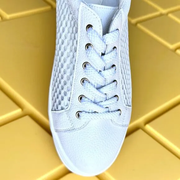 STEVEN By STEVE MADDEN NATURAL COMFORT “NAPAW” WHITE LEATHER &amp; MESH SNEAKERS