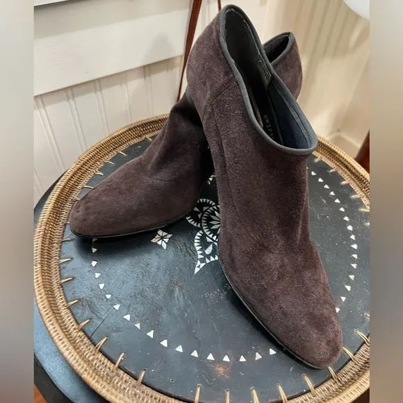 Stuart Weitzman Bootie Brown Suede Stretch Womens Pump Heel Size 10 M Boots