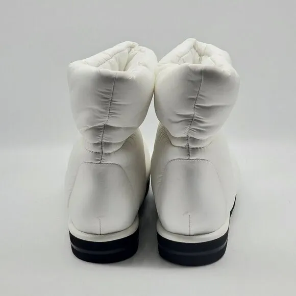 Stuart Weitzman Polar Lug Snow Boots Bootie Womens White Size 7B