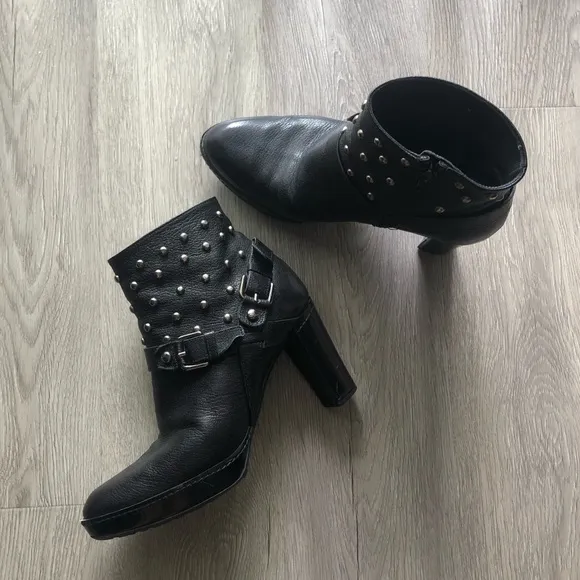 Stuart Weitzman Silver Metal Studded Genuine Black Leather Heeled Ankle Boots