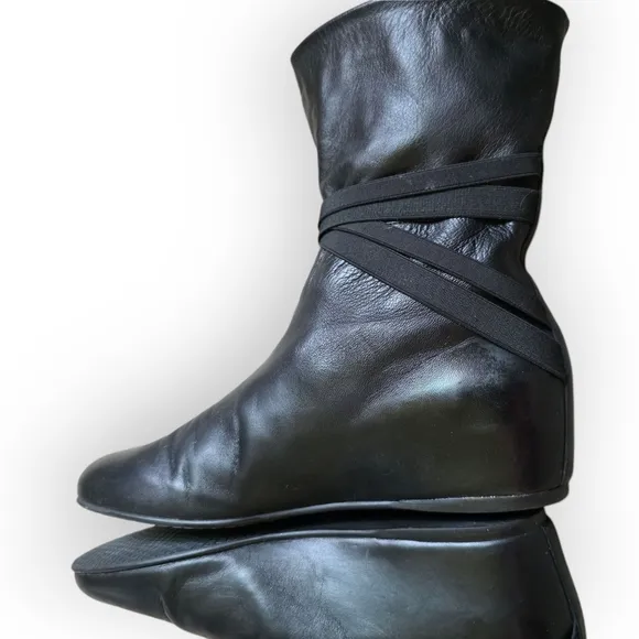 Stuart Weitzman Zen Leather Sock Boots, Women's Size 8M