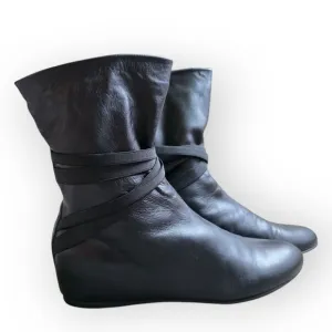 Stuart Weitzman Zen Leather Sock Boots, Women's Size 8M