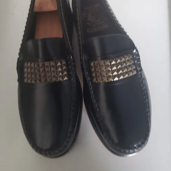 SUPER RARE CAMINANDO STUDDED  SZ. 8
