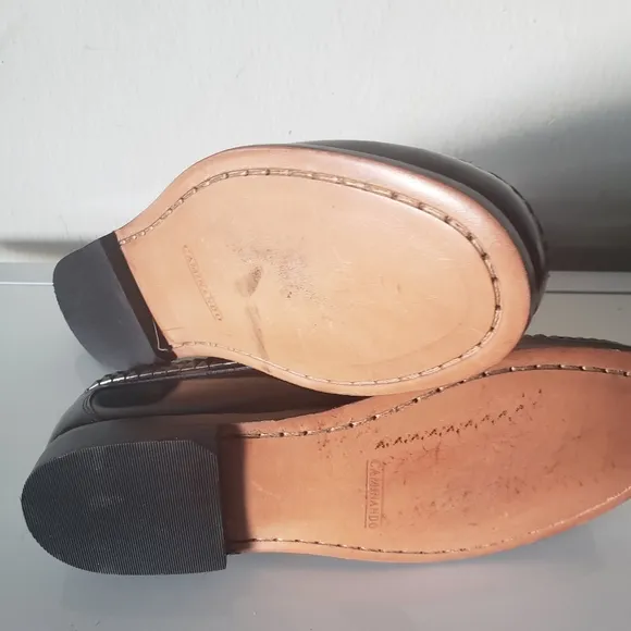 SUPER RARE CAMINANDO STUDDED  SZ. 8