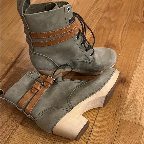 Swedish Hasbeens sz 6.5 EU 37 Green Leather Lace Up Buckle Boots Clog great cond