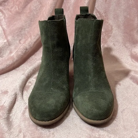 Sz 6.5 Toms Everly Suede Ankle Boots in Tarmac Olive