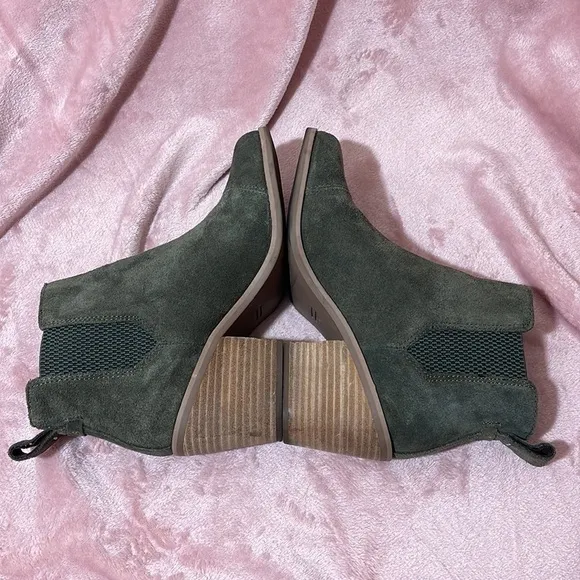 Sz 6.5 Toms Everly Suede Ankle Boots in Tarmac Olive