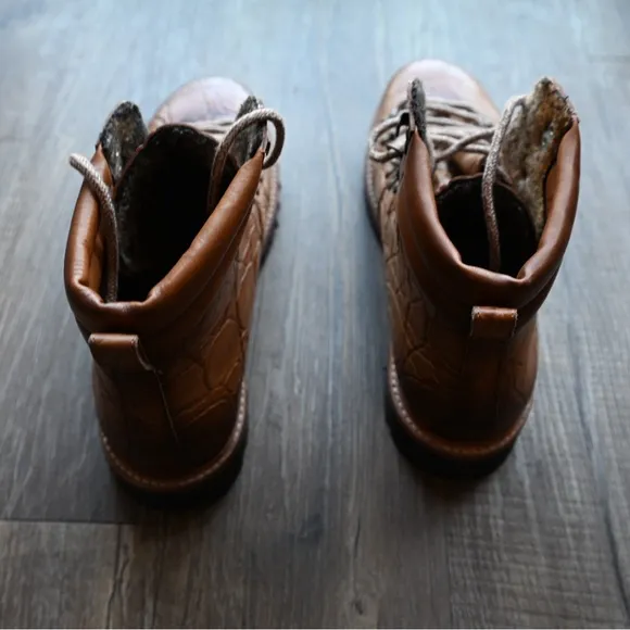 Taft Brown Leather Hiking Boots with Textured Finish