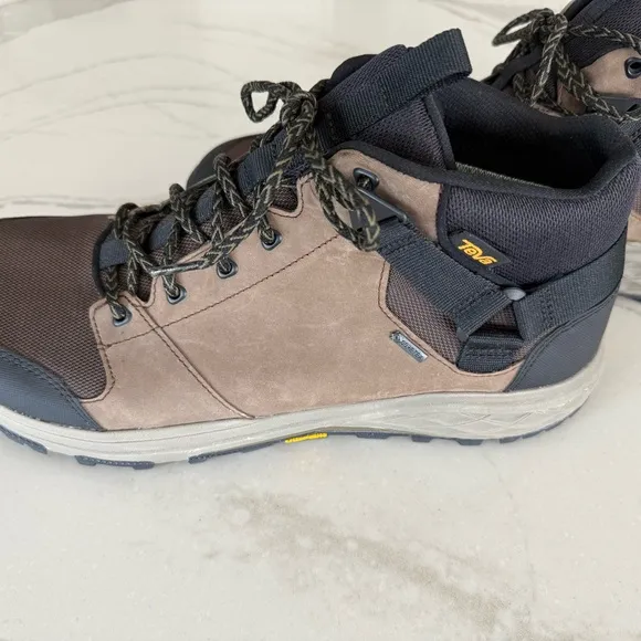 Teva Black and Brown Boots with Durable Sole and Leather Upper