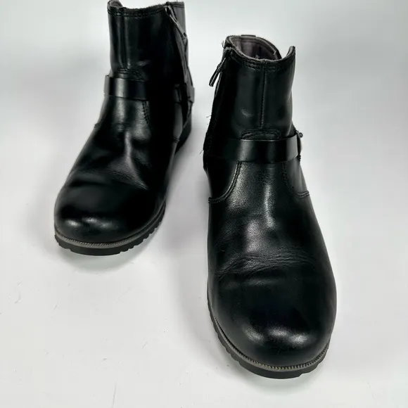 Teva Women’s Black De La Vina Ankle Boots