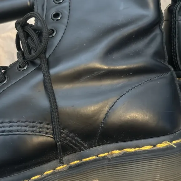 The Original Dr. Martens Black Leather Lace Up Boots Size 7