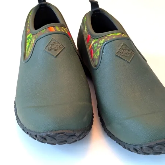 The Original Muck Boot Company Muckster II Low Boot Green Garden Print Sz 7