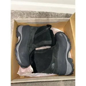 The North Face Women's Greenland Zip II Boots - Size 8.5 - New in Box