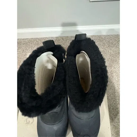 The North Face Women's Greenland Zip II Boots - Size 8.5 - New in Box