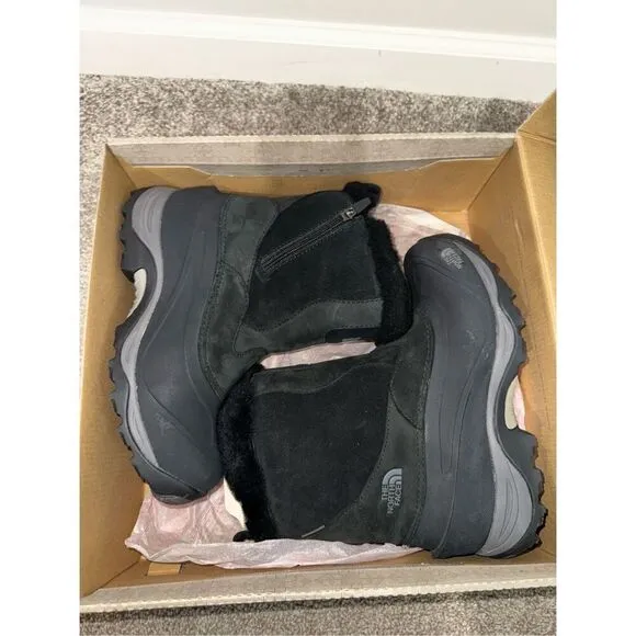 The North Face Women's Greenland Zip II Boots - Size 8.5 - New in Box