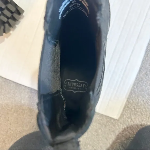 Thursday Boot Company Knockout Chelsea Boots Size 8.5 Matte Black Heeled