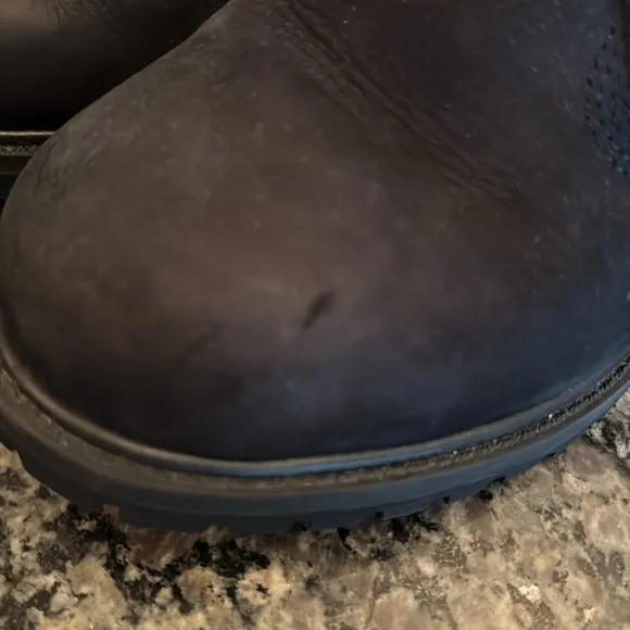 Timberland Black leather Boots with GUC 9