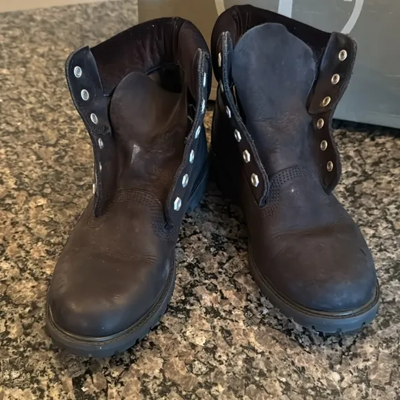 Timberland Black leather Boots with GUC 9