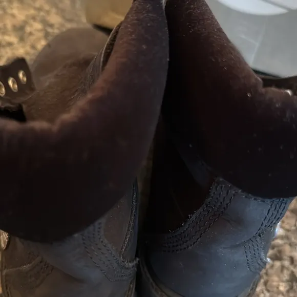 Timberland Black leather Boots with GUC 9