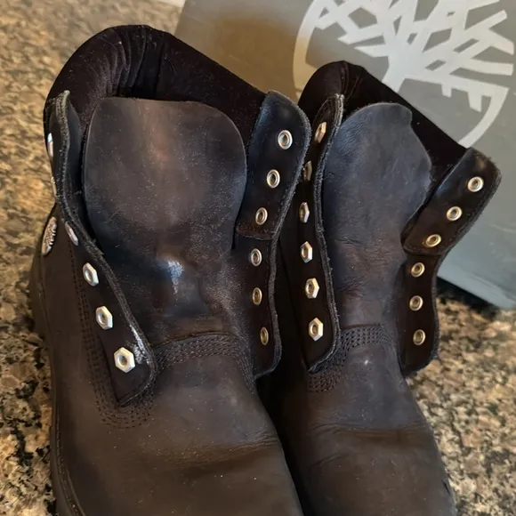 Timberland Black leather Boots with GUC 9