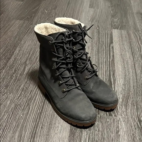 Timberland Gray Ankle Boots Sturdy Sole Rugged Style