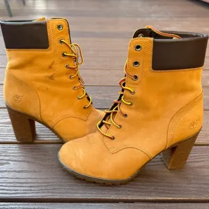 Timberland Heeled Lace-Up Boots - Size 8