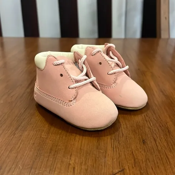 Timberland Infant Baby Crib Booties boots crib shoes pink Size 1 - 3/6 Months