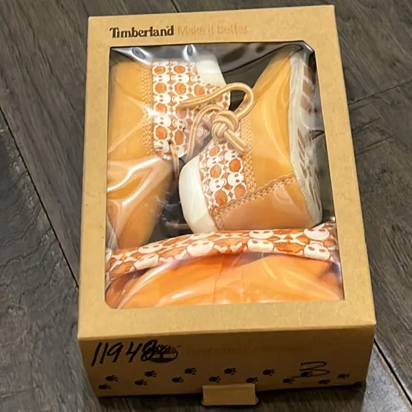Timberland Naughty Skull crib booties boots hat shoes baby Size 3 infant 9mo-1yr