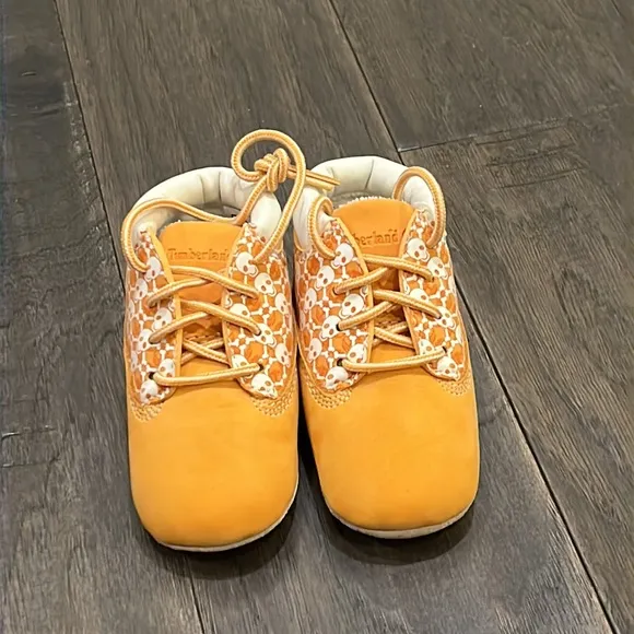 Timberland Naughty Skull crib booties boots hat shoes baby Size 3 infant 9mo-1yr