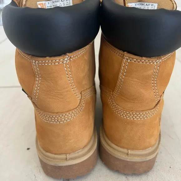 Timberland PRO Women's Tan soft toe waterproof Work Boots size 9