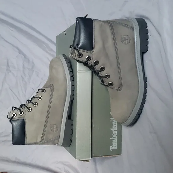 Timberland Womens Black &amp; Grey boots
