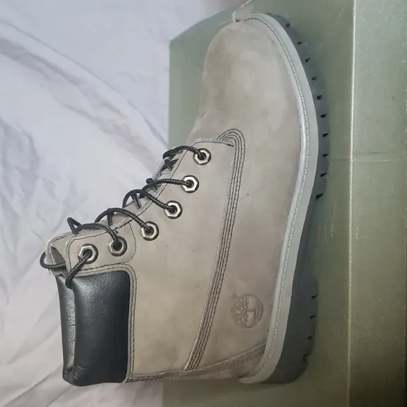 Timberland Womens Black &amp; Grey boots