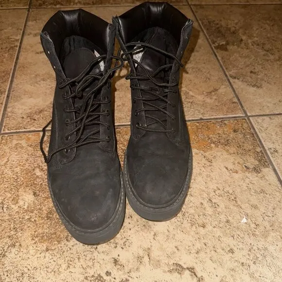 Timberland Black Boots with Durable Material and Thick Rubber Sole