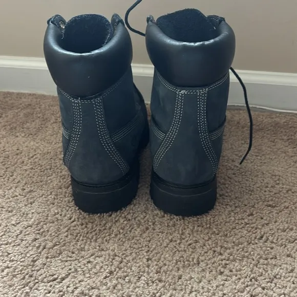 Timberline grayish blue size 9.5 . Worn once excellent like new condition