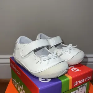 Toddler dress shoes