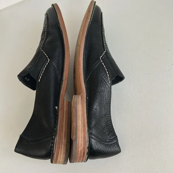 Tommy Bahama Black Leather Loafers