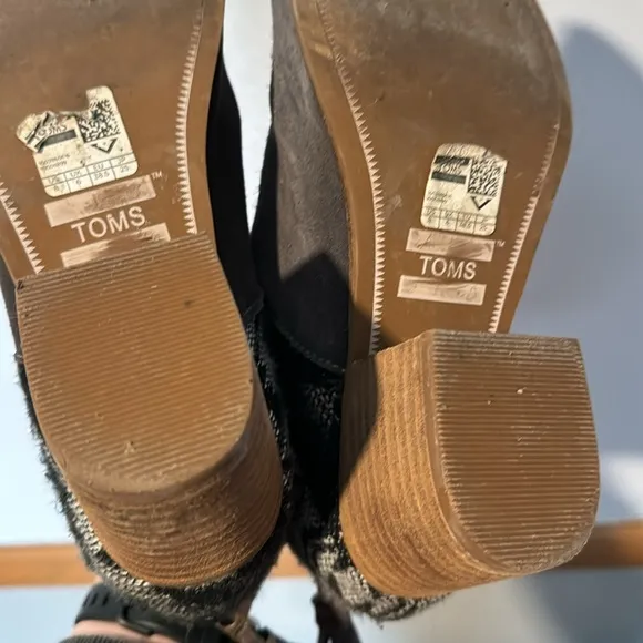 TOMS Suede Ankle Booties, Western, Block Heel, Gray, Black, Gently Used, Size 8