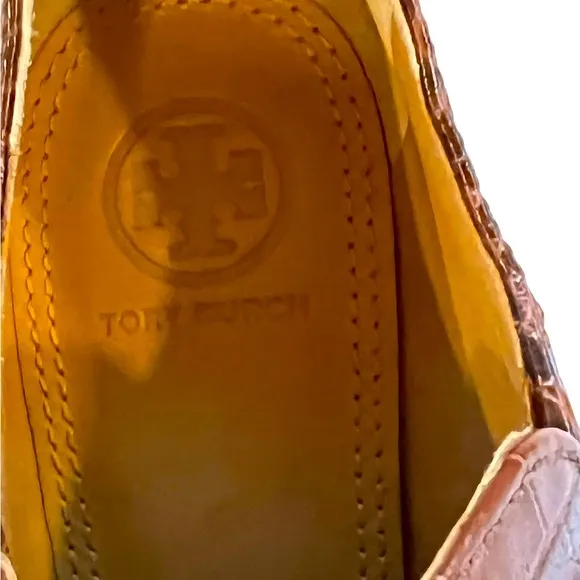 Tory Burch ankle boots in excellent condition size 6Medium