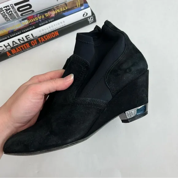 Tory Burch Brenda 6.5 M Boots Black Suede Wedge Booties Shoes Heels Women’s