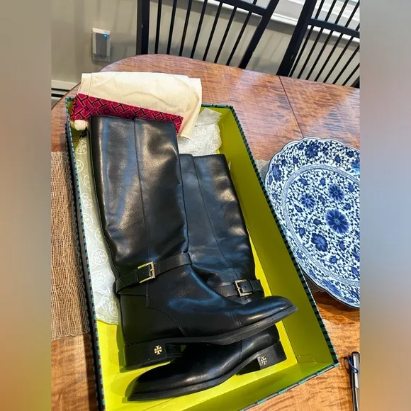 Tory Burch Brooke 25mm Knee boot perfect Black women's Calf leather US 9M.