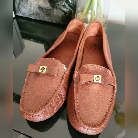 Tory Burch Ludlow Genuine Calf Tumbled Leather Driver Loafers Almond Brown US 7