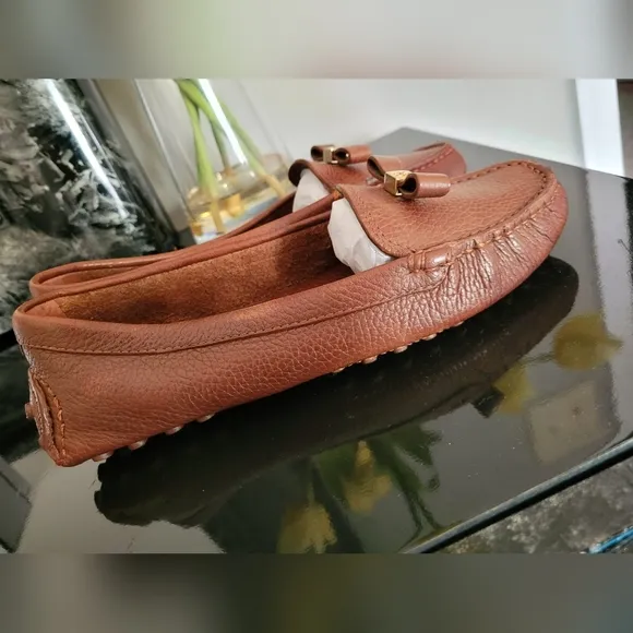 Tory Burch Ludlow Genuine Calf Tumbled Leather Driver Loafers Almond Brown US 7