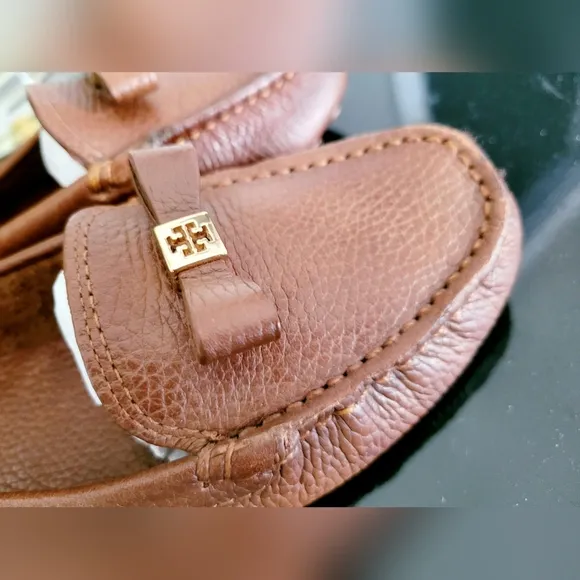 Tory Burch Ludlow Genuine Calf Tumbled Leather Driver Loafers Almond Brown US 7