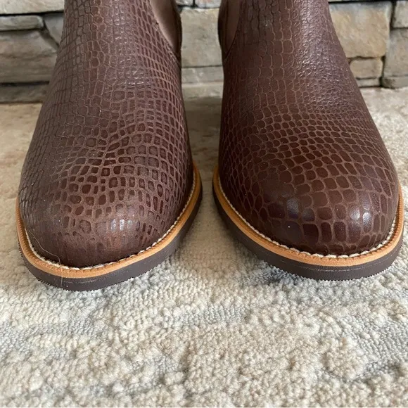 Twisted X Cowboy Western Ankle Boots Booties Brown Croc Embossed Leather Slip On