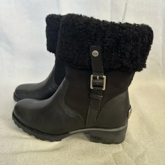 UGG Australia Bellvue 2 Heeled Black Boots New