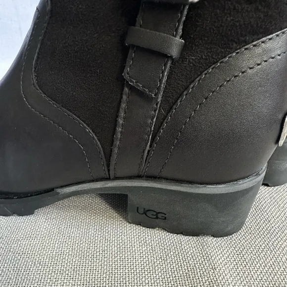 UGG Australia Bellvue 2 Heeled Black Boots New